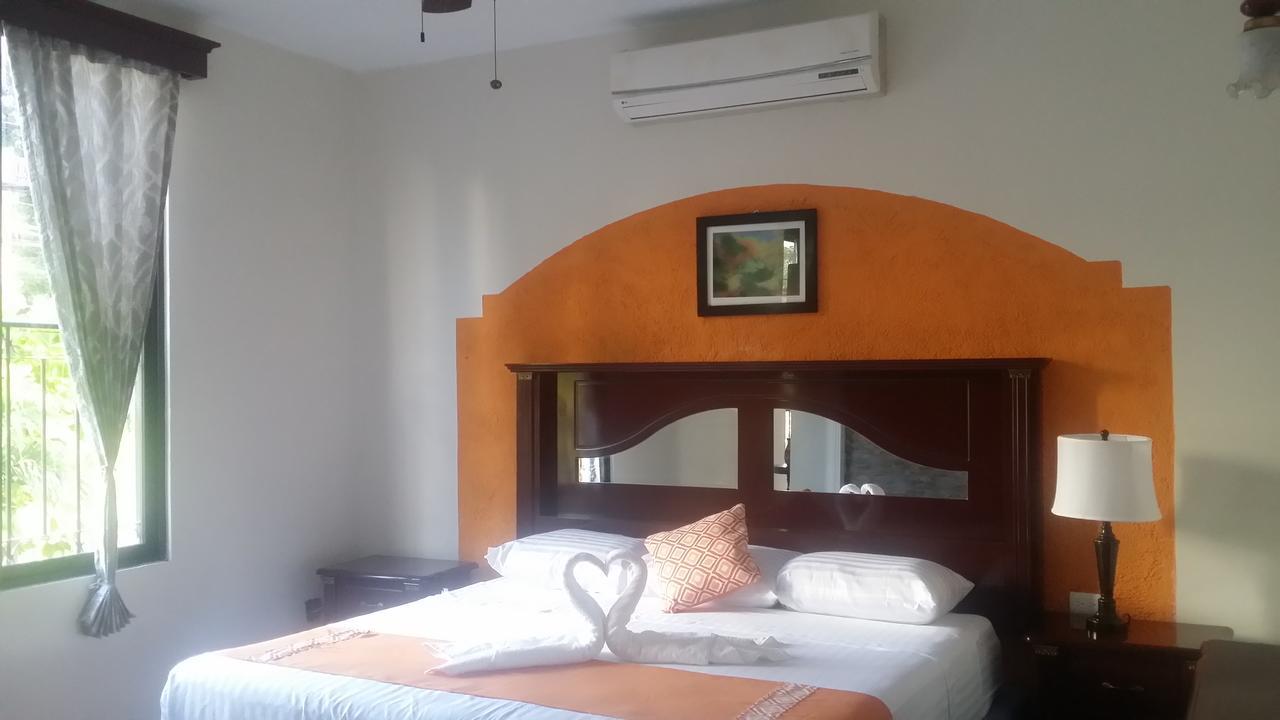 Hotel Quinta Marciala Mx Valladolid  Exteriör bild